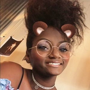 Meet your Posher, Jolana